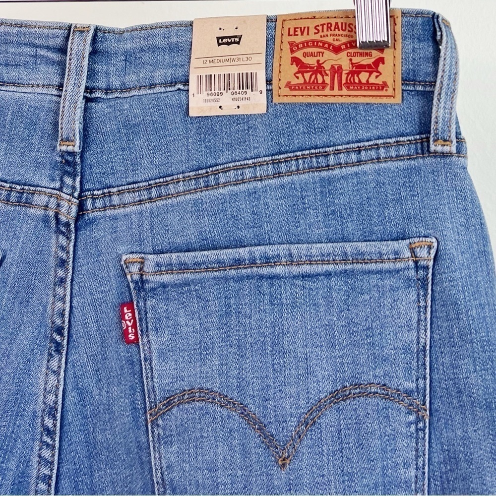 NWT Levi’s 721 Distressed High Rise Skinny Jeans in Medium Indigo Worn - Picture 10 of 11